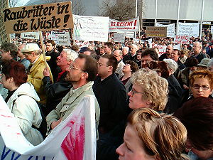 Demo Erfurt 01. 04. 2004 (25FR)